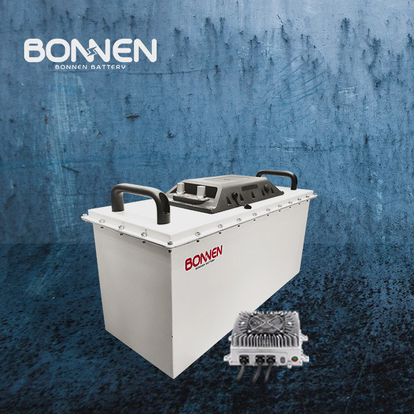 แบตเตอรี่เครื่องยนต์เรือไฟฟ้า LiFePo4 ความหนาแน่นพลังงานสูง 48V 100Ah สําหรับการผลิตเครื่องยนต์เรือที่ดีขึ้น